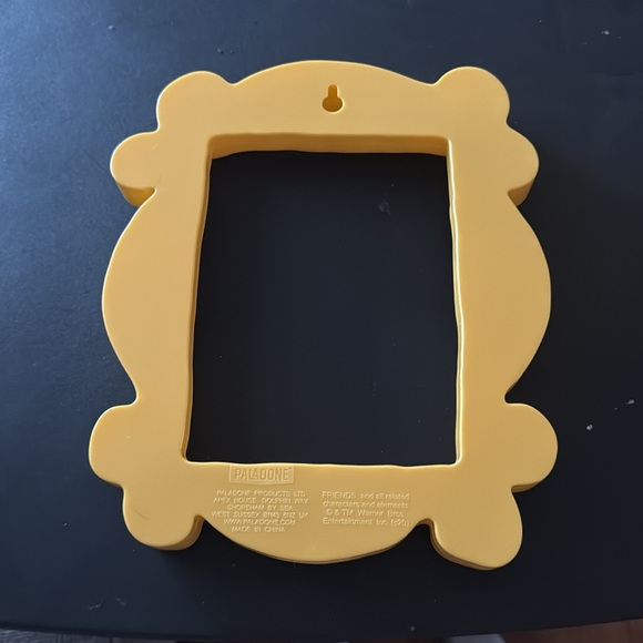 Friends picture frame for door peephole - Picture 4 of 4
